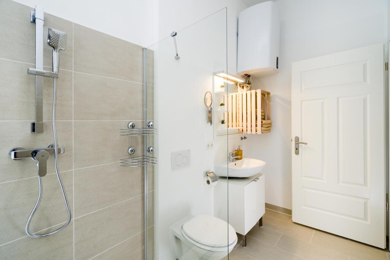 ברלין The Lohmeyerstr Hh, 2 Bed Rooms Up To 5 People מראה חיצוני תמונה